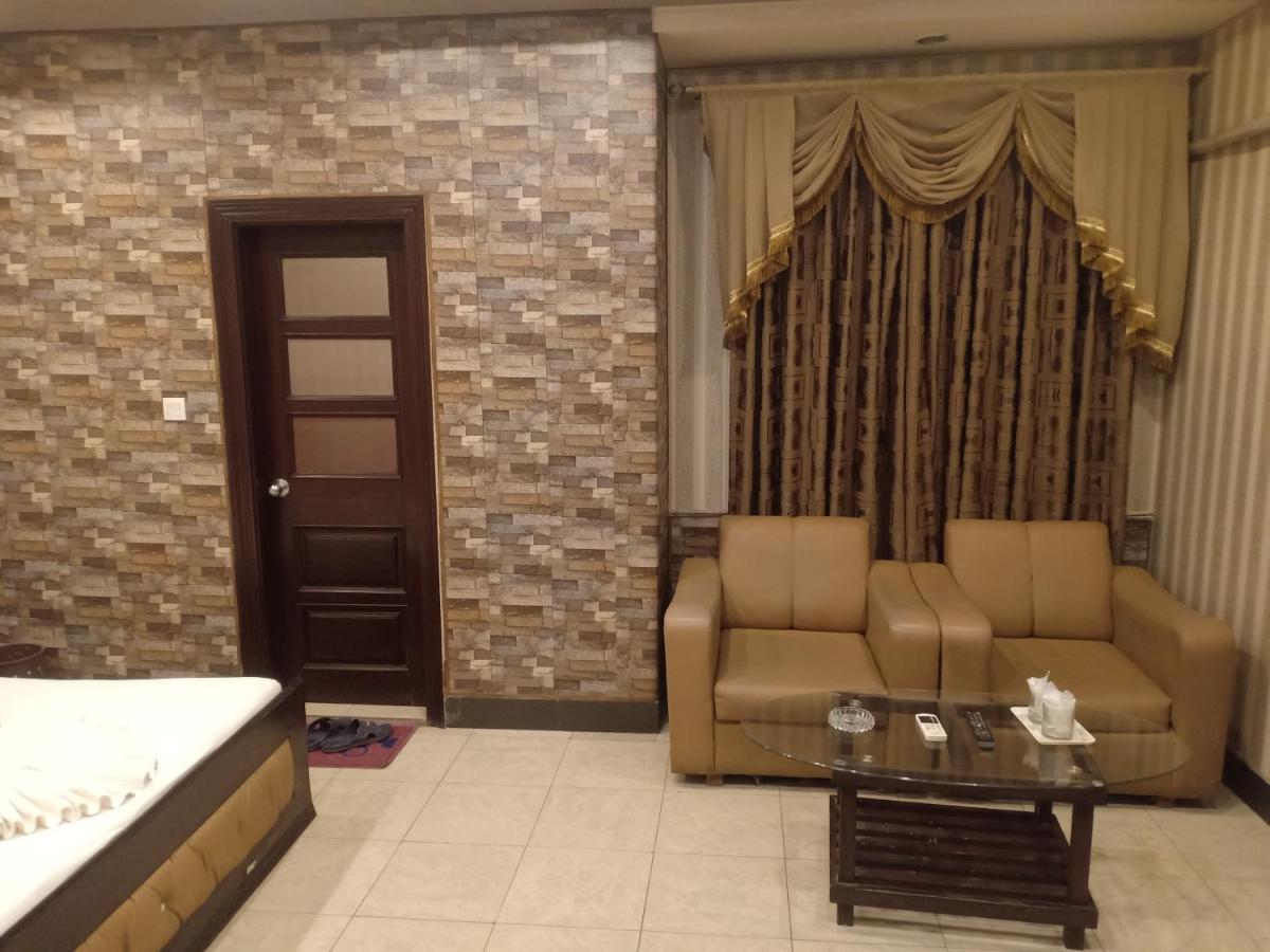 Hotel New Madina Faisalabad Eksteriør bilde