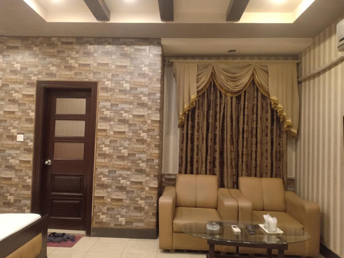 Hotel New Madina Faisalabad Eksteriør bilde